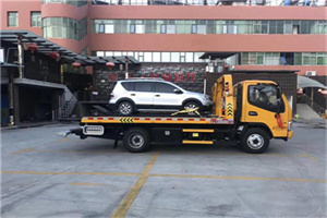 新邱汽车紧急补胎换胎救援